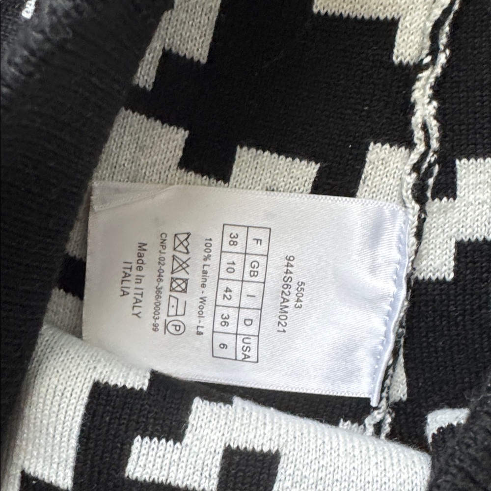Christian Dior STYLE Black & White Houndstooth Knit Set - Picture 4 of 5
